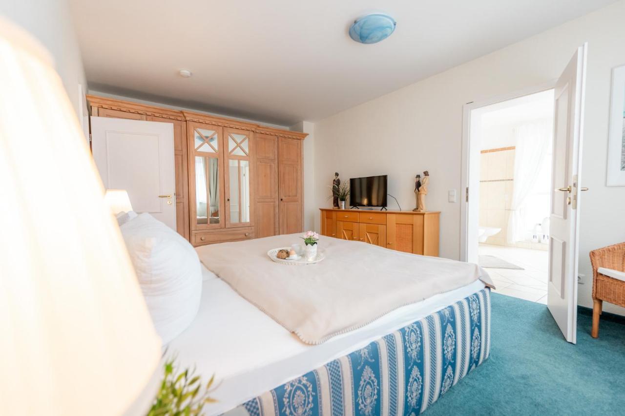 Villa Duene Mit Grosser Sonnenterrasse, Kamin, Wlan Und Tiefgarage Fuer 2-4 Personen Ostseebad Kühlungsborn エクステリア 写真
